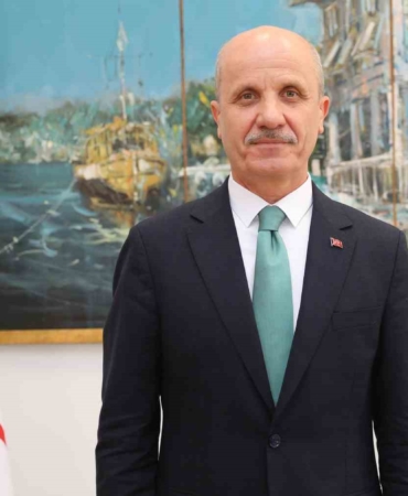 yok-baskani-ozvar-turkiyenin-yarinlarini-insa-edecek-siz-genclerimize-guveniyoruz-QEh6J9l9.jpg