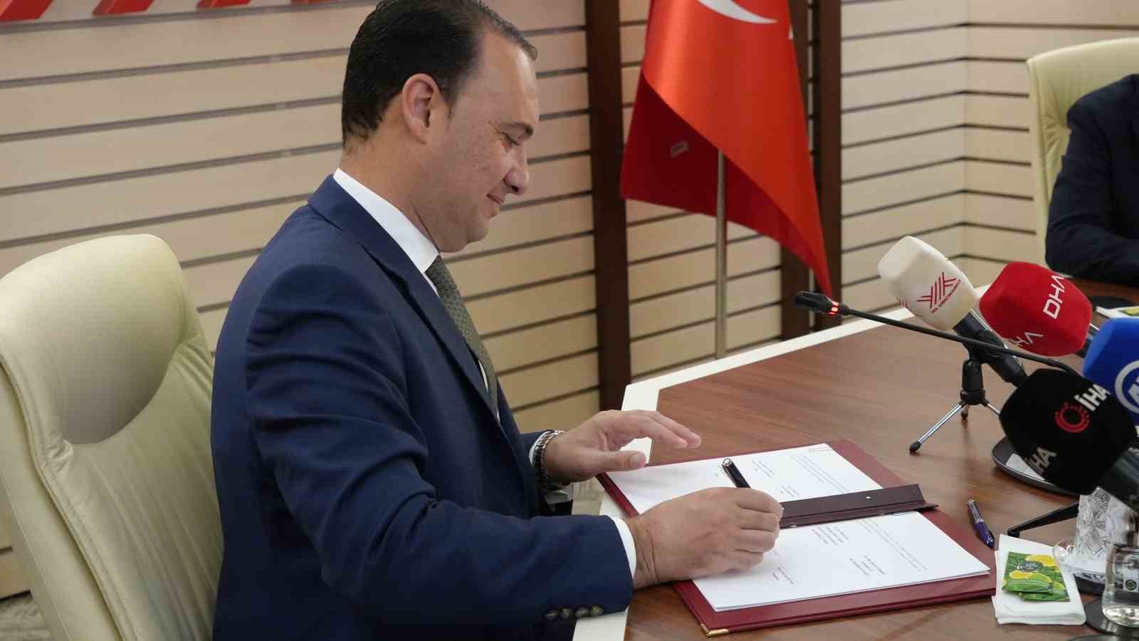YÖK Başkanı Prof. Dr. Özvar: "YÖK olarak son yıllarda Türk üniversitelerinin uluslararasılaşmasını en önemli önceliklerimizden biri haline getirdik" 7 yok baskani prof dr ozvar yok olarak son yillarda turk universitelerinin uluslararasilasmasini en onemli 41zCkzBB
