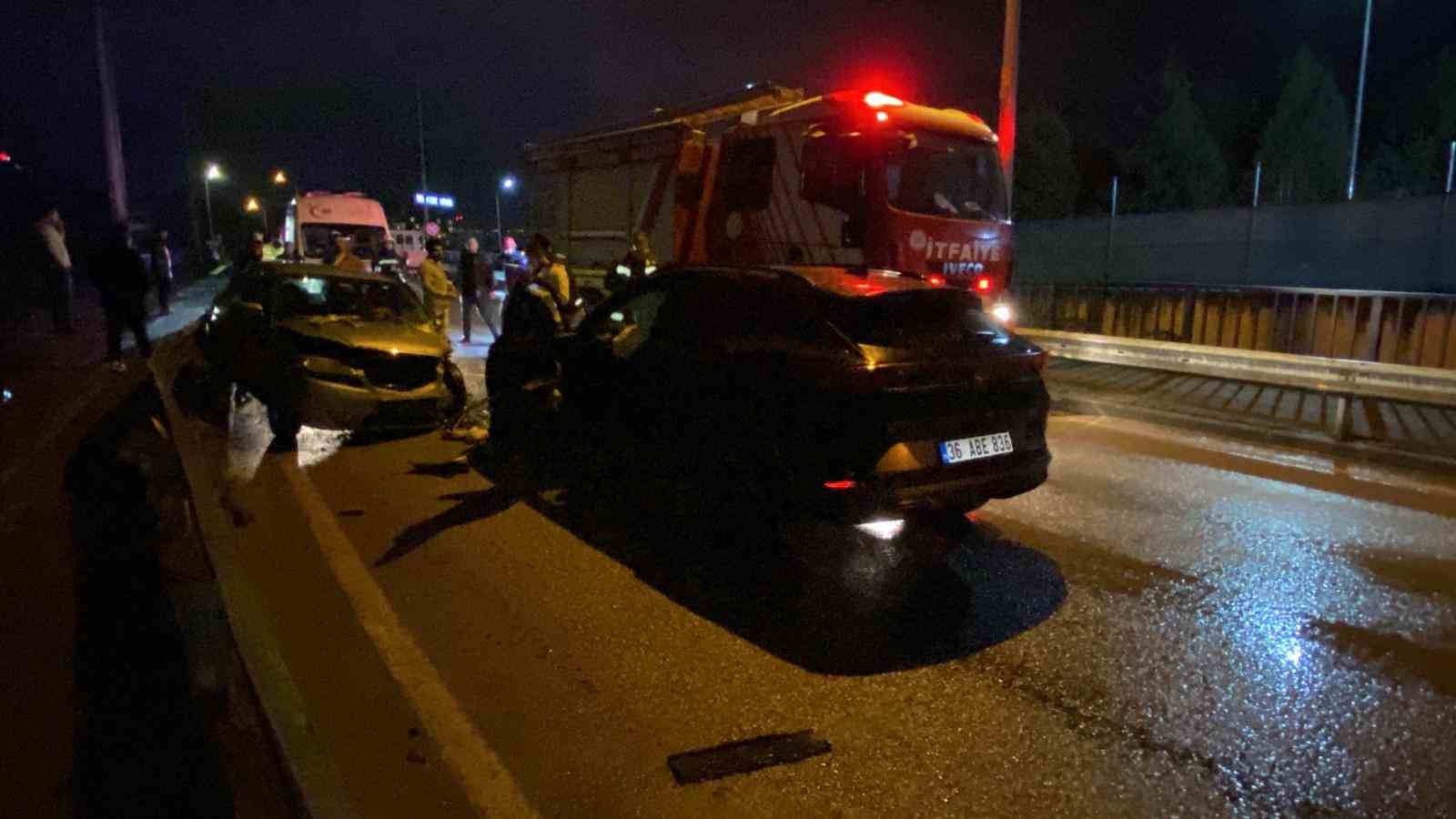 yola dokulen sivi kazaya sebep oldu 3 yarali 2 sTG5fKSb