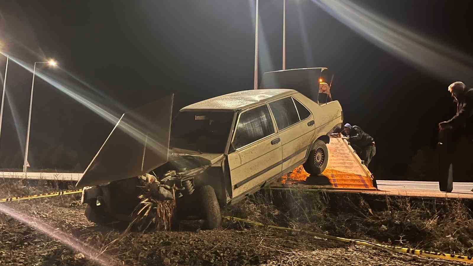yola firlayan domuza carpan otomobil surucusu hayatini kaybetti 2 cqynSB19