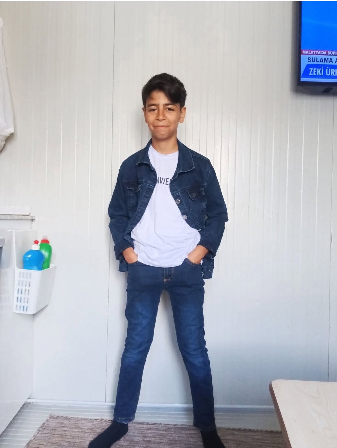 Yola kaçan topunu yakalamak isterken pikabın çarptığı Umut son yolculuğuna uğurlandı 5 yola kacan topunu yakalamak isterken pikabin carptigi umut son yolculuguna ugurlandi 1 k4GjBcuz