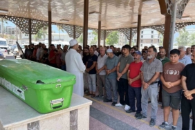 Büyükçekmece’de feci motosiklet kazası: 20 yaşındaki genç hayatını kaybetti 1 thumbnail