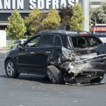 yolcu-minibusu-ile-otomobil-carpisti-8-yarali-8gpi5EuG.jpg