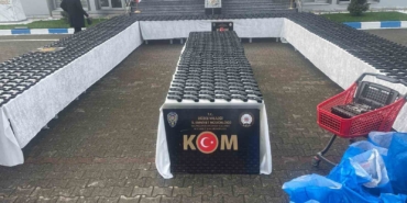 yolcu-otobusunde-binlerce-silah-parcasi-ele-gecirildi-6-gozalti-ODLb24ZI.jpg