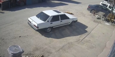 yolda-yatan-kopegi-ezdi-arkasina-bakmadan-uzaklasti-lCdxGXJd.jpg