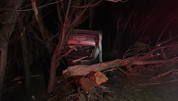 Yoldan çıkan araç devrildi: 1 ölü, 4 yaralı 9 yoldan cikan arac devrildi 1 olu 4 yarali 5 wMEGRzmj