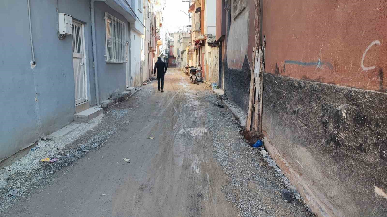 yollar kostebek yuvasina dondu mahalleli isyan etti 4 Zh2a4TJf