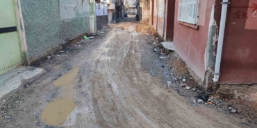 yollar-kostebek-yuvasina-dondu-mahalleli-isyan-etti-CZyN2uac.jpg
