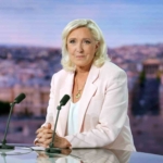 yolsuzluktan-suclu-bulunan-fransiz-siyasetci-le-pen-cumhurbaskanligi-adayligini-duyurdu-ykhwYUUh.jpg