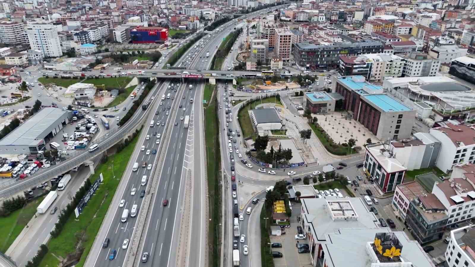 yolu birakip kaldirimdan gittiler dron denetiminde ceza yagdi 3 PkO1YDqF