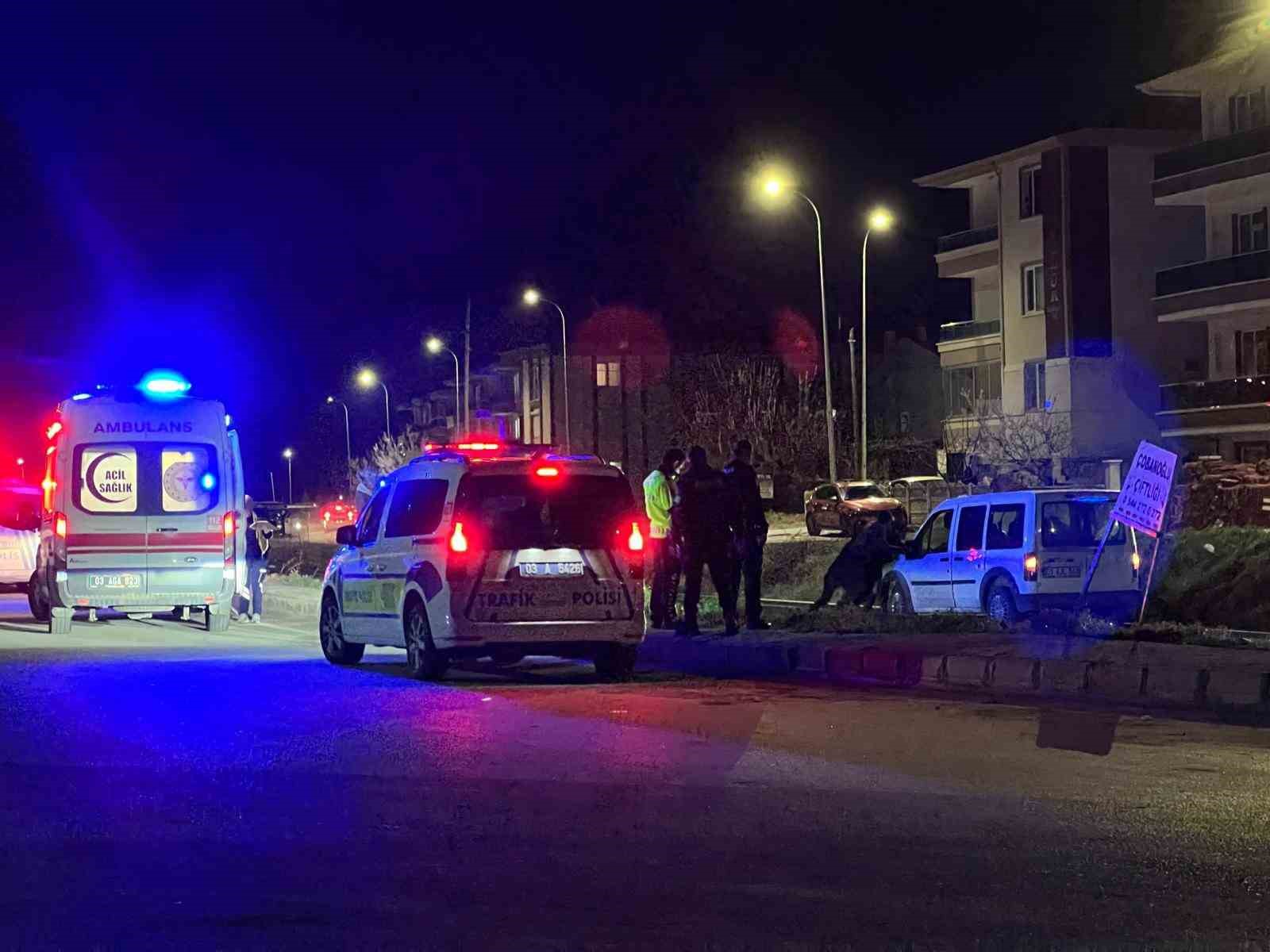 yolu karistirip tren raylarina giren surucunun tehlikeli anlari 1 88n5lW3y