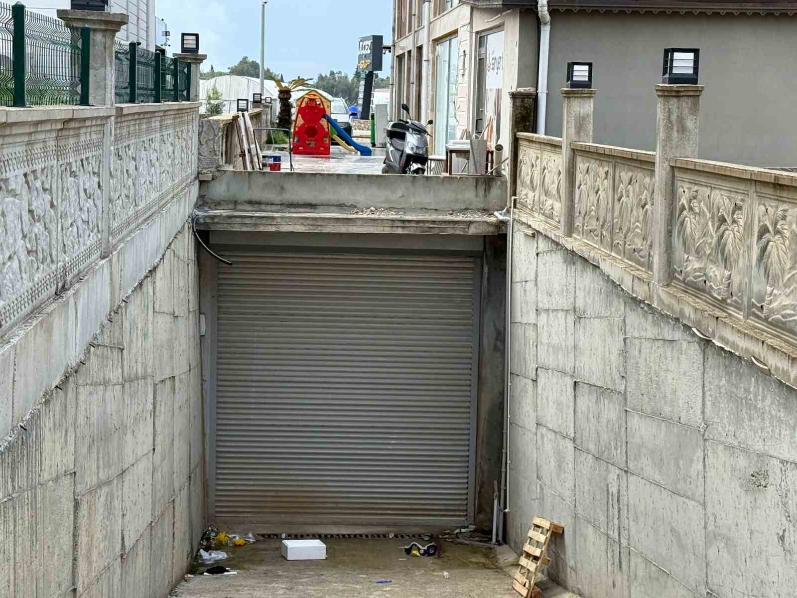 yolu kisaltmak isterken apartman bosluguna duserek hayatini kaybetti 3 1ucG7A2p