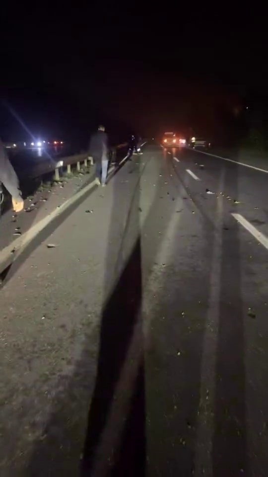 yolun karsisina gecemeye calisan kadin otomobilin carpmasi neticesinde hayatini kaybetti 3 l9FEkTNp