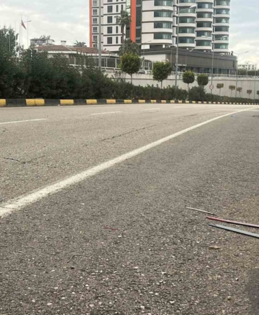 yolun-karsisina-gecerken-otomobilin-carptigi-adam-oldu-3sfADGHi.jpg