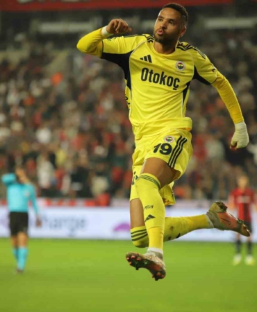 youssef-en-nesyriden-4-mac-sonra-gol-sevinci-ZZ3Jl6GY.jpg