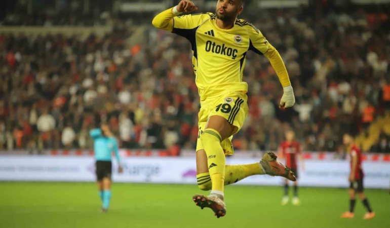 youssef-en-nesyriden-4-mac-sonra-gol-sevinci-ZZ3Jl6GY.jpg