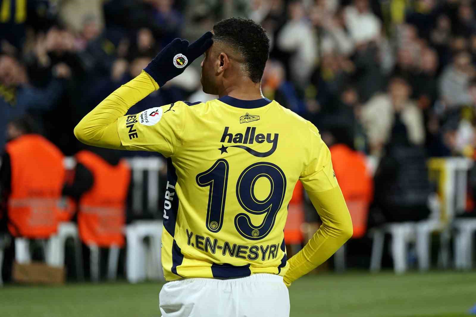 Youssef En-Nesyri’nin Fenerbahçe kariyeri 1.5 yıl sürdü 8 youssef en nesyrinin fenerbahce kariyeri 15 yil surdu 4 ipSUCww4