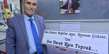 yozgatin-manili-kaptani-hem-manileriyle-hem-otobus-yazilariyla-dikkat-cekiyor-C4awARtQ.jpg
