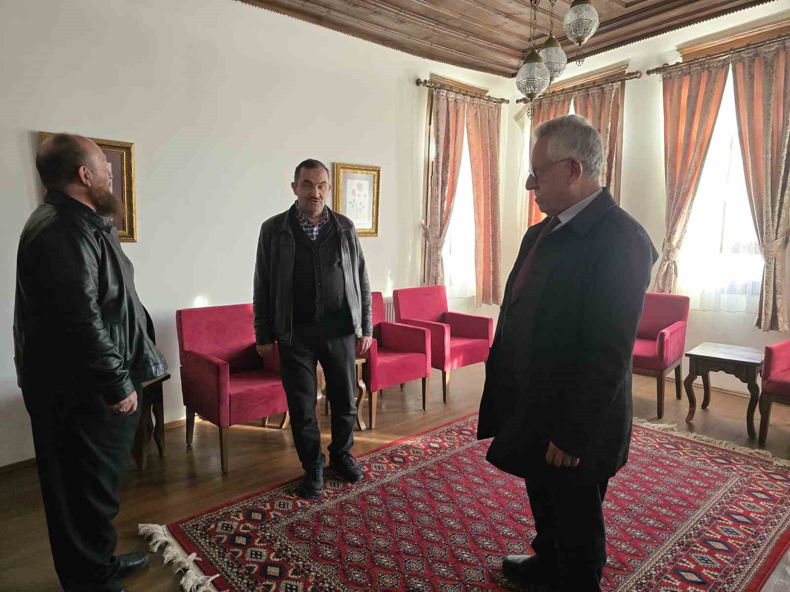 Yozgatlı Hattat Mehmet Fenni Efendi’nin eserleri oluşturulacak müze ile hat severlerle buluşturulacak 6 yozgatli hattat mehmet fenni efendinin eserleri olusturulacak muze ile hat severlerle bulusturulacak 2