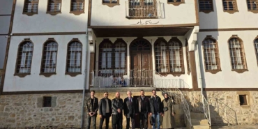 yozgatli-hattat-mehmet-fenni-efendinin-eserleri-olusturulacak-muze-ile-hat-severlerle-bulusturulacak-QfxAbnxs.jpg