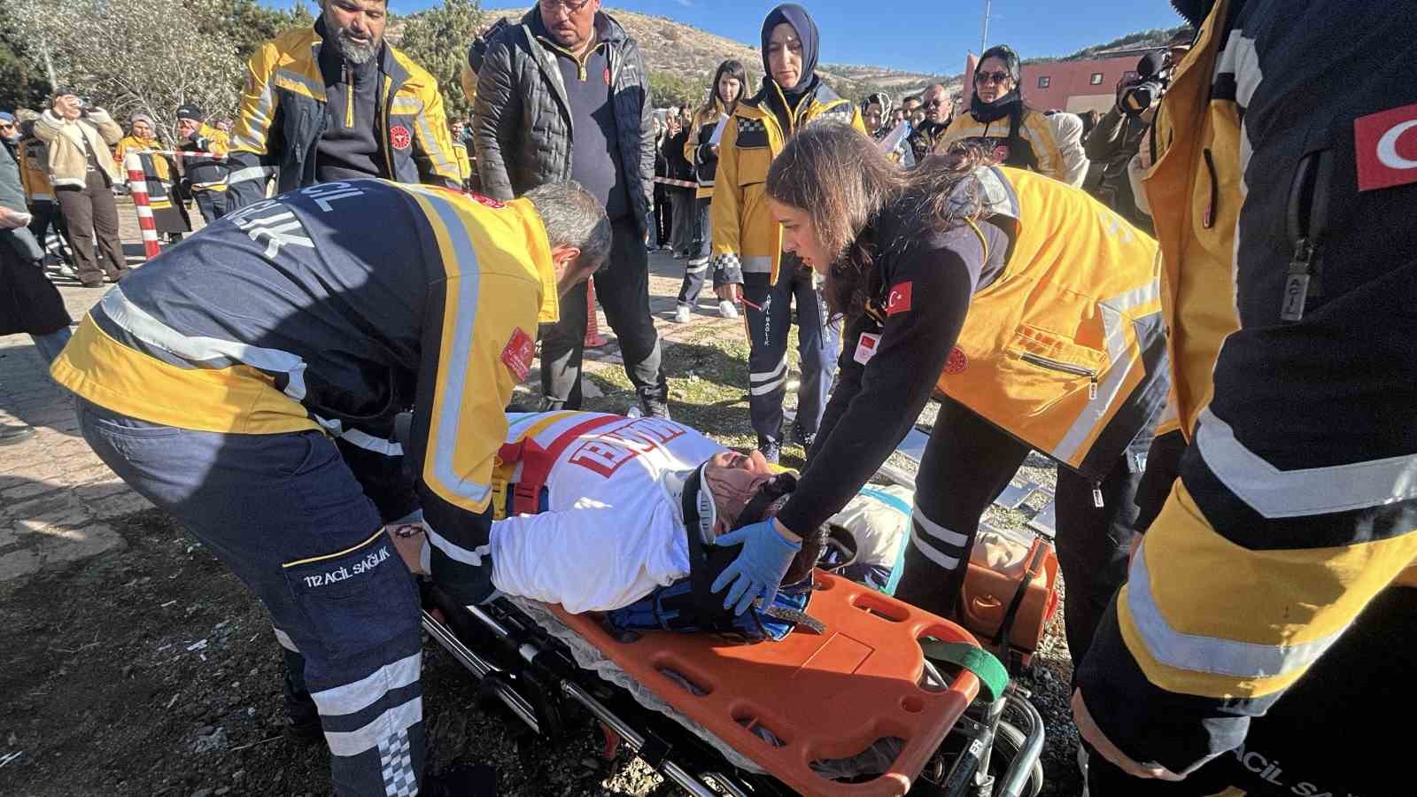 yozgatralli etkinliginde ambulanslar en hizli mudahale icin yaristi 1 44tQ7Baf