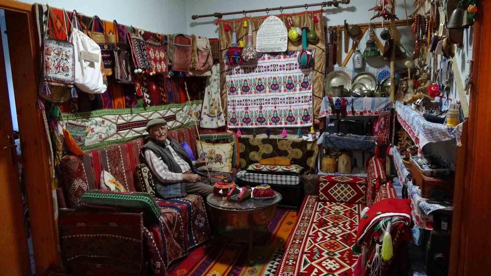 Yozgat’ta el becerisi ve antika eşyaları hatıralarla süsleyip evinde ziyaretçilerini ağırlıyor 10 yozgatta el becerisi ve antika esyalari hatiralarla susleyip evinde ziyaretcilerini agirliyor 6 cK7AvwcF