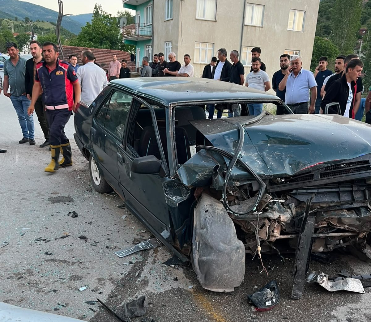 Yozgat’ta freni patlayan otomobil iki araca çarptı: 6 yaralı 5 yozgatta freni patlayan otomobil iki araca carpti 6 yarali 1 duXYK3aH