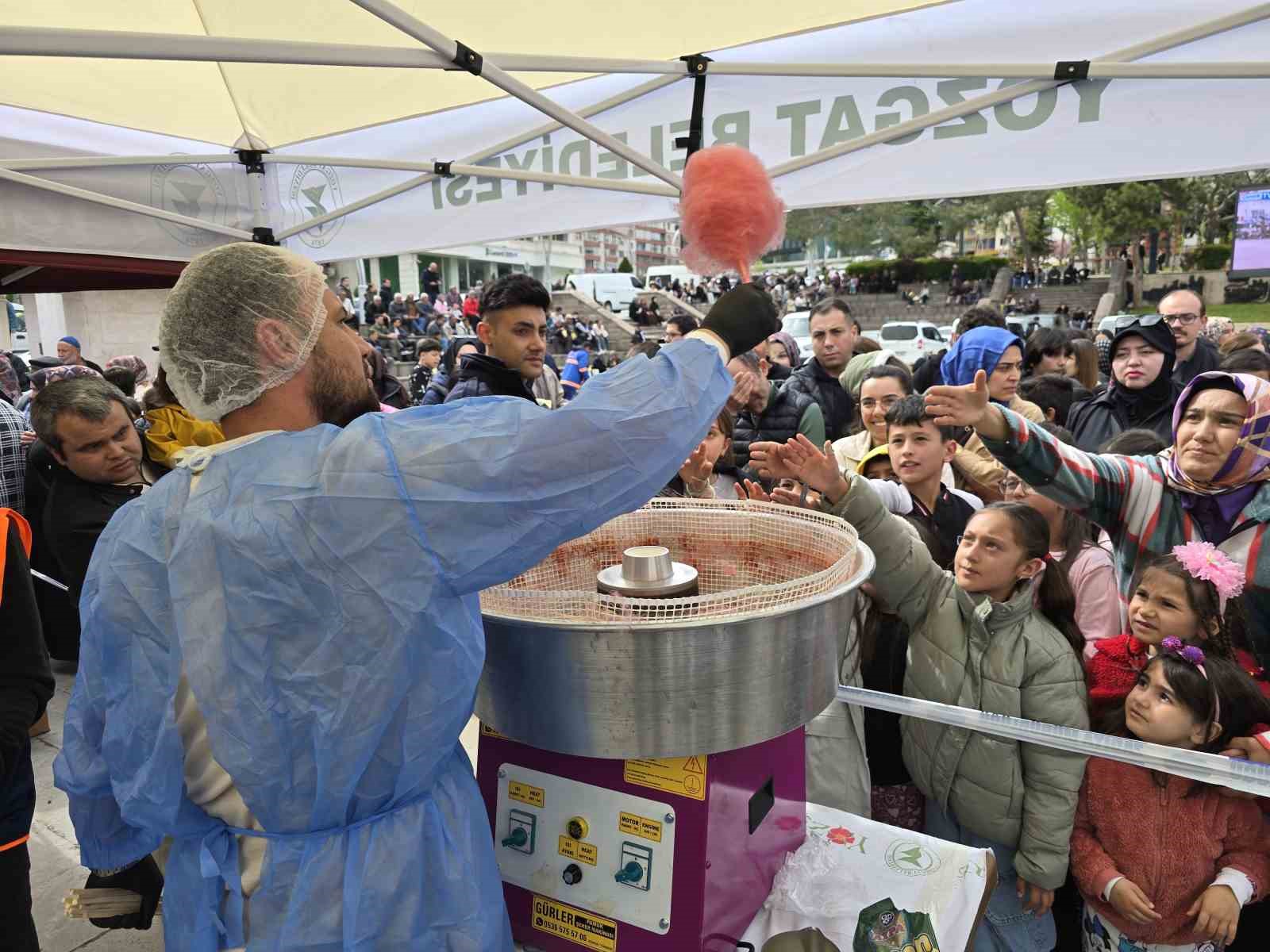 yozgatta halk danslari senligi ilgiyle karsilandi 4 hj6a84GA