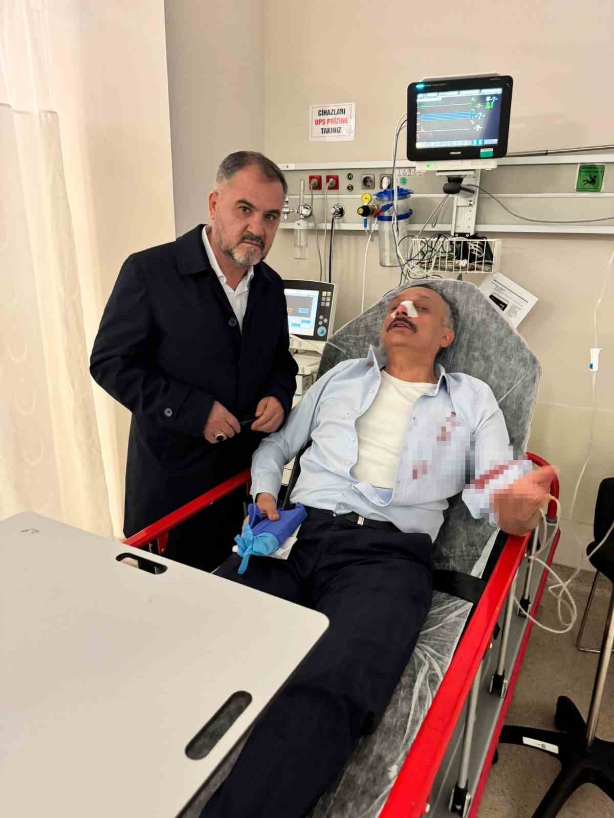 yozgatta ogrenci yakini okul mudurunu darbetti 3 LRwcquJX