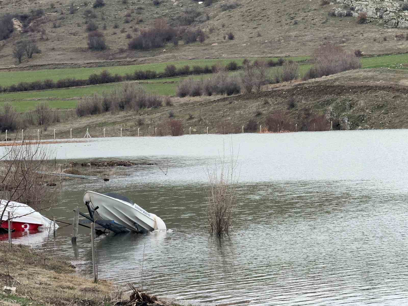 yozgatta yagan kar eridi goletlerde su seviyesi artti 4 kWUl4ltg