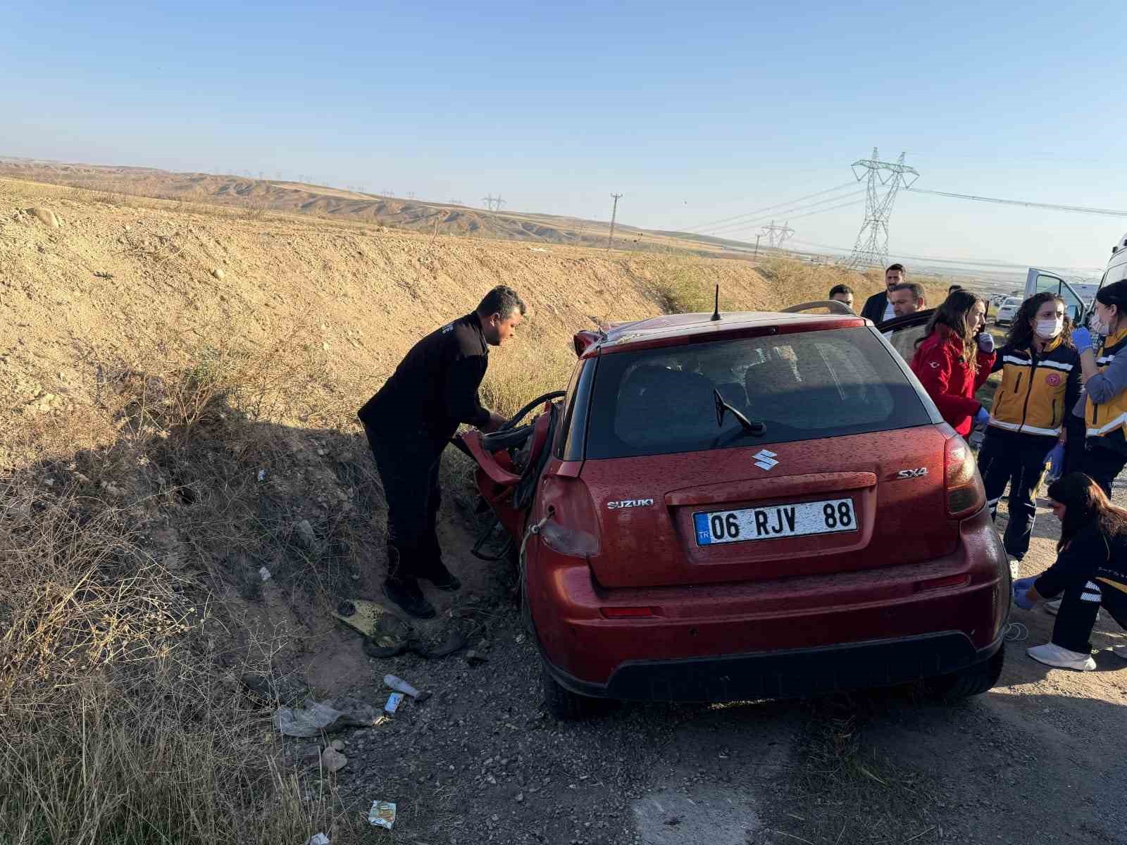 yuk kamyonuyla carpisan otomobil hurdaya dondu 1 olu 1 yarali 1 klhvD2EY
