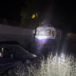 yuk-treni-hafif-ticari-araci-120-metre-surukledi-2-yarali-Ota56Tgt.jpg