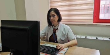 yuksek-enerjili-ve-islenmis-gidalar-beynin-odul-sistemini-tetikleyerek-hedonik-acliga-yol-aciyor-FEC1L7S6.jpg