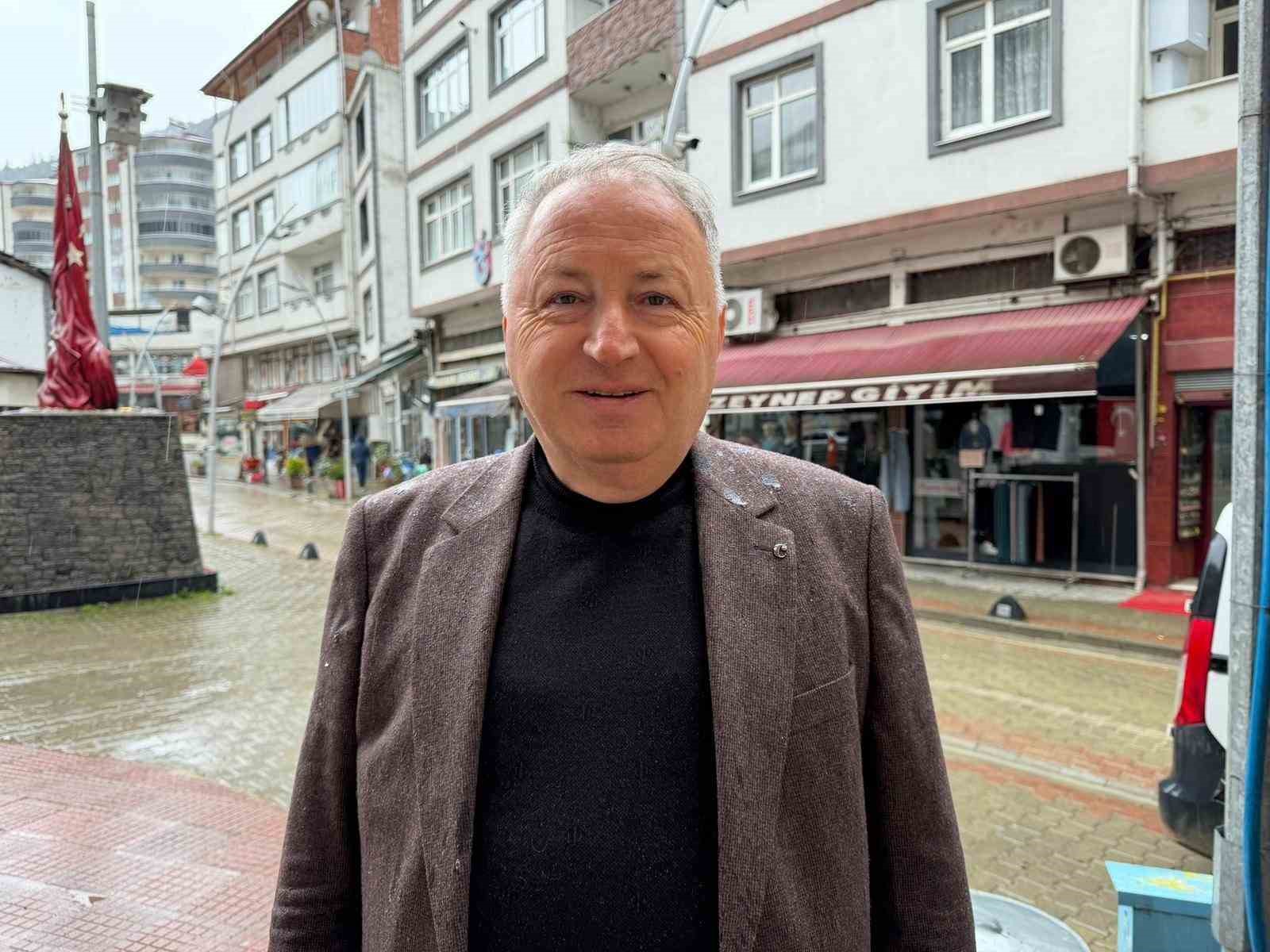 yuksek fiyat verenler oldu ama o baba yadigari diye satmiyor 3 QQGbYVUK