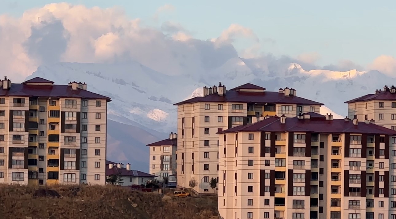 Yüksekova Cilo Dağı yeniden beyaza büründü 8 yuksekova cilo dagi yeniden beyaza burundu 4 zNL1rsLv