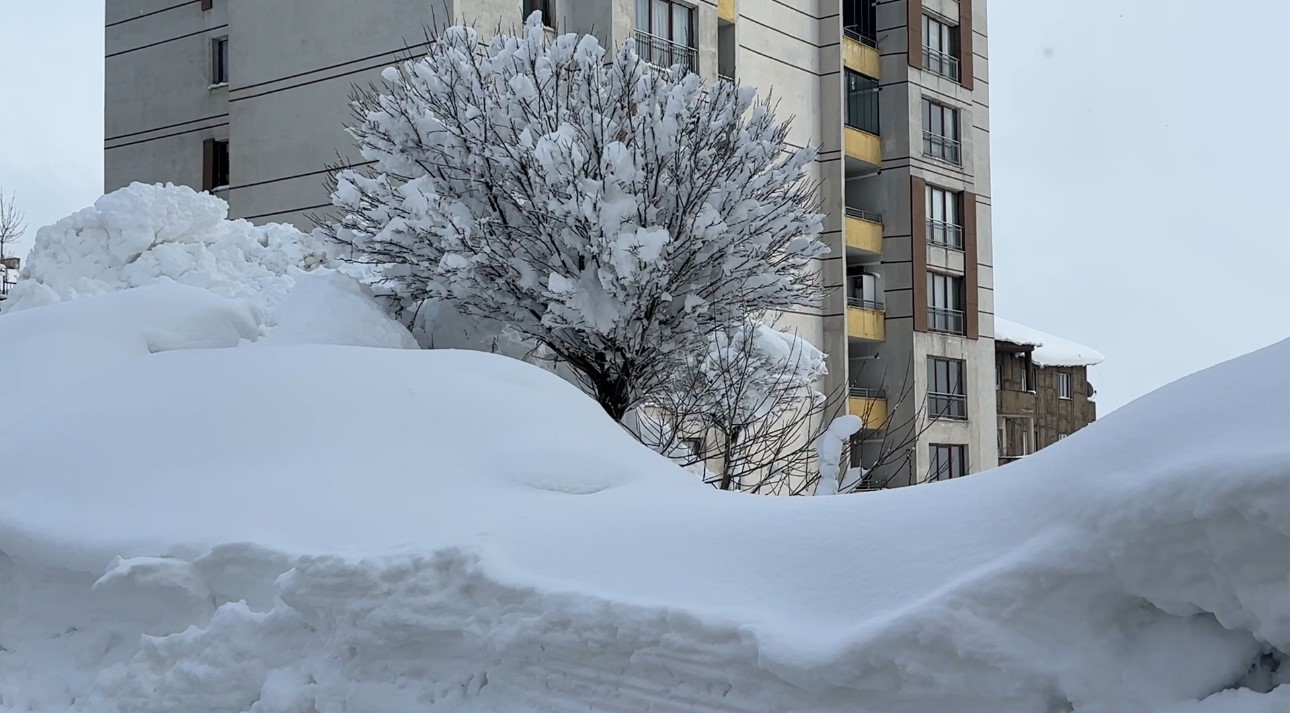 yuksekova kara gomuldu 8 T32yQUhE