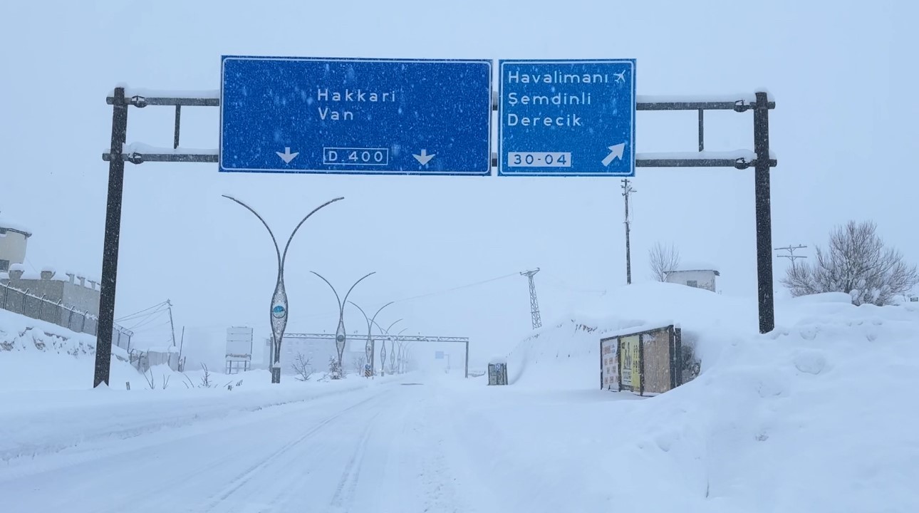 yuksekova kara gomuldu kar kalinligi yarim metreyi gecti 9 NtTOQwZi