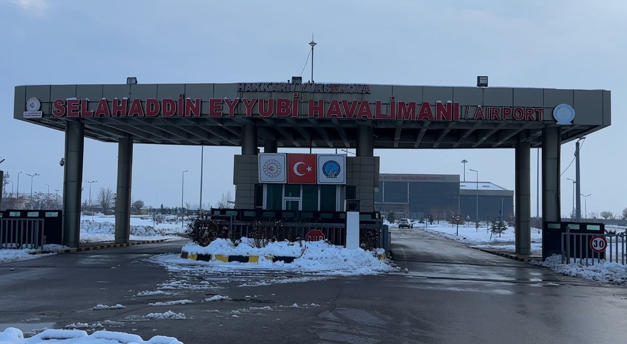 Yüksekova Selahaddin Eyyubi Havalimanı bölgenin en iyisi olma yolunda ilerliyor 13 yuksekova selahaddin eyyubi havalimani bolgenin en iyisi olma yolunda ilerliyor 9 gmfJ2ZWD