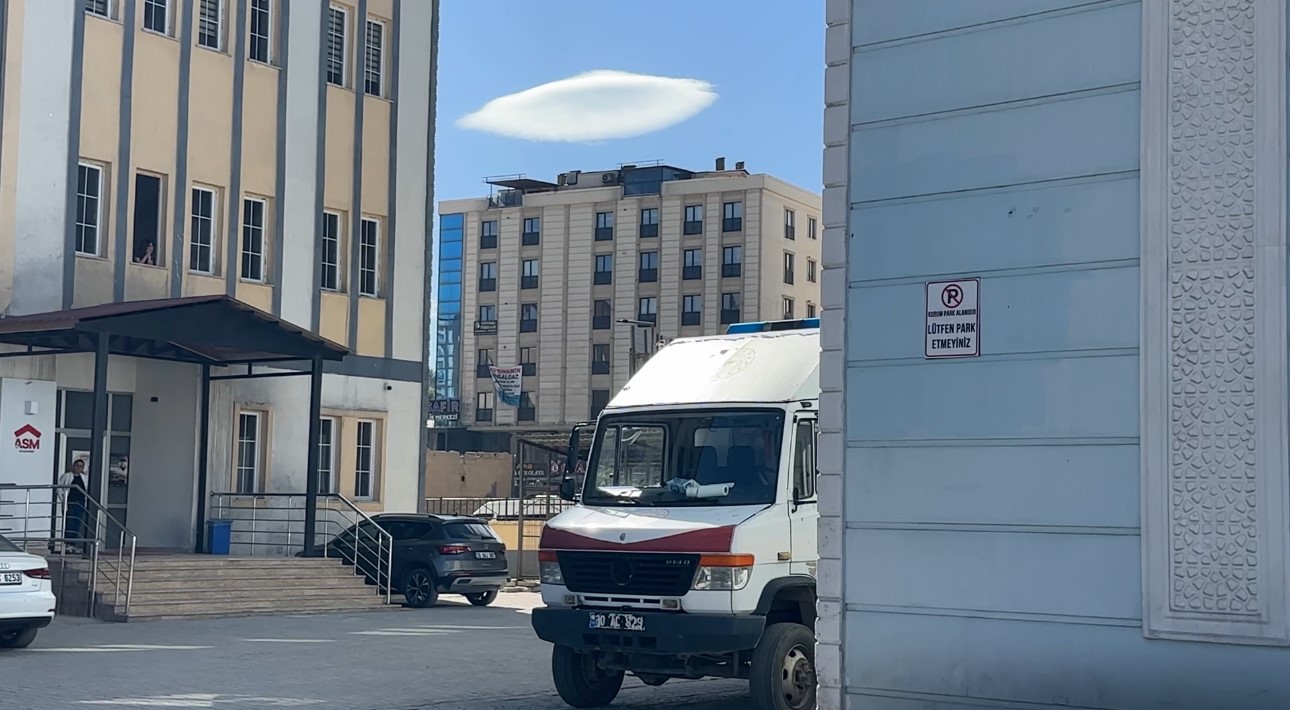 yuksekova semalarinda nadir gorulen doga olayi ufo benzetmesi yapilan bulutlar hayran birakti 1 paCwQLXk