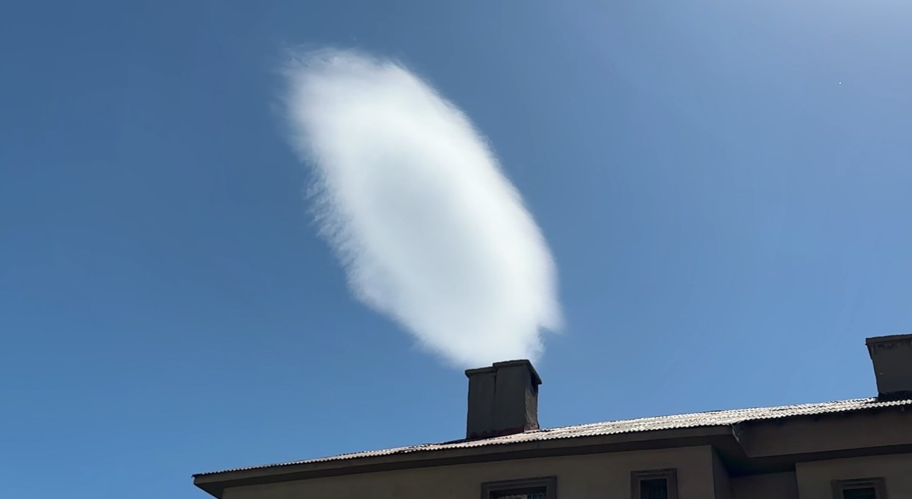 yuksekova semalarinda nadir gorulen doga olayi ufo benzetmesi yapilan bulutlar hayran birakti 2 Ilm42ir8