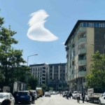 yuksekova-semalarinda-nadir-gorulen-doga-olayi-ufo-benzetmesi-yapilan-bulutlar-hayran-birakti-apk7iJOh.jpg