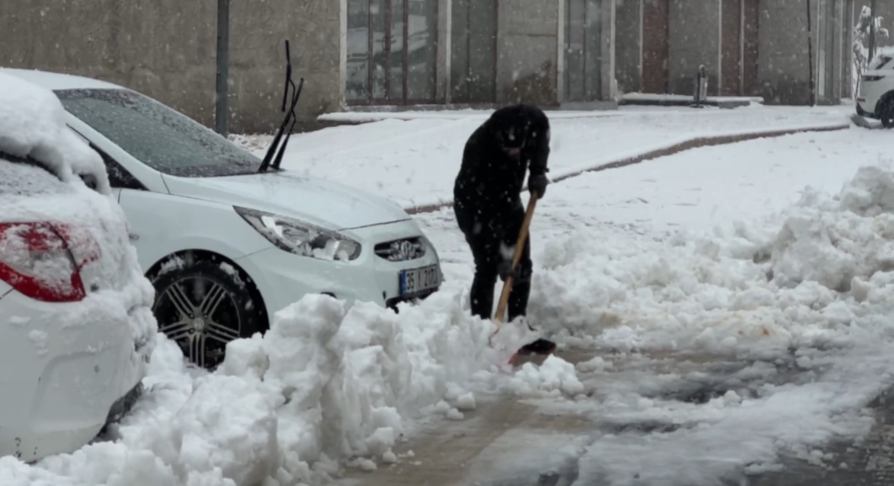 yuksekova yogun kara teslim oldu 3 HiU5ES1f