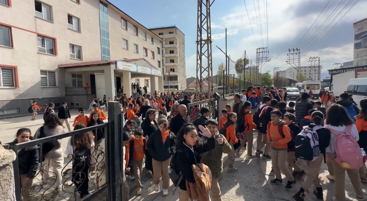 yuksekovada 30 bin ogrenci icin 9 gunluk ara maraton basladi 3 D58Z18rR