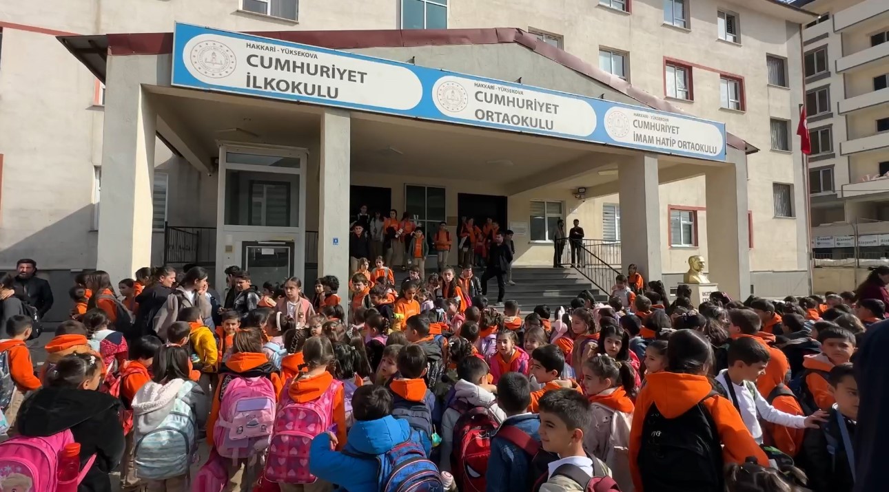 yuksekovada 30 bin ogrenci icin 9 gunluk ara maraton basladi 5 Li8WXCSM