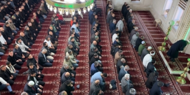 yuksekovada-bayram-namazinda-vatandaslar-camileri-doldurdu-pwPcvrYa.jpg
