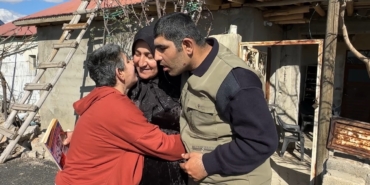 yuksekovada-bir-annenin-omre-bedel-fedakarligi-38-yildir-4-engelli-evladina-gozu-gibi-bakiyor-JlSimsZx.jpg