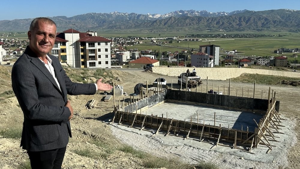Yüksekova’da bölgede bir ilk olan gassilhane inşaatına başlandı 8 yuksekovada bolgede bir ilk olan gassilhane insaatina baslandi 4 dgV5EpLm
