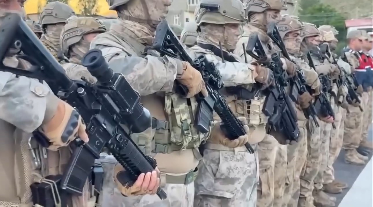 yuksekovada dev narkotik operasyonu yarim tonu askin esrar ele gecirildi 1 R6Mk59ze