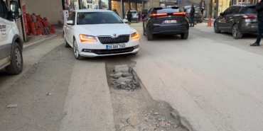 yuksekovada-dogal-gaz-kazilarindan-dolayi-yollar-kullanilmaz-hale-geldi-wbpQdrc8.jpg