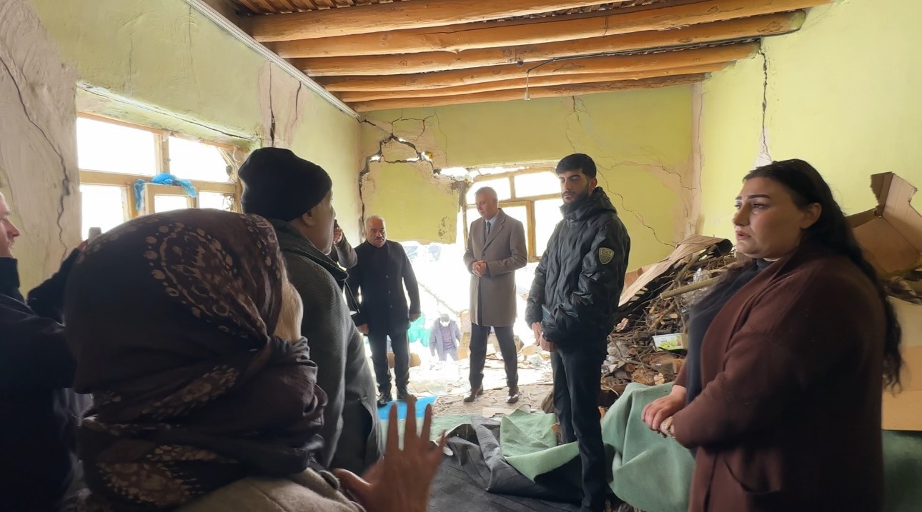 yuksekovada evi coken yasli kadina devlet sefkati yalniz birakmayacagiz 7 GmQlzdEr